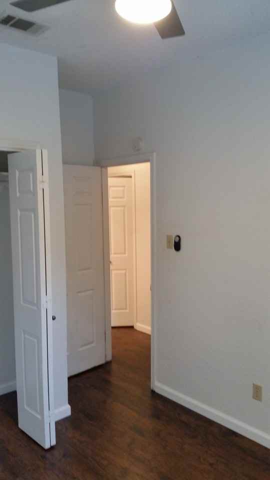 3207 Grooms St #2 - Photo 6 of 22