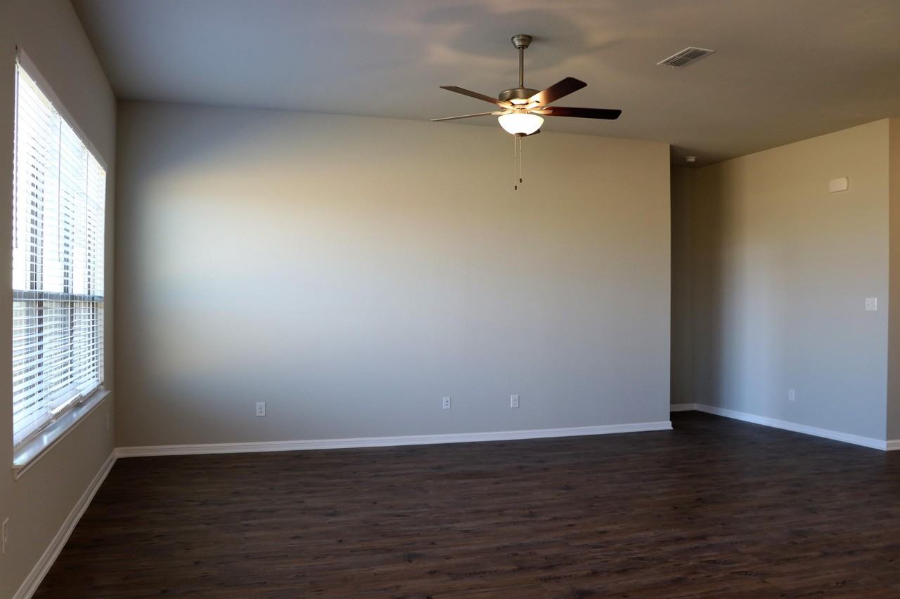 1059 Aurora Grove Bend #1 - Photo 4 of 22