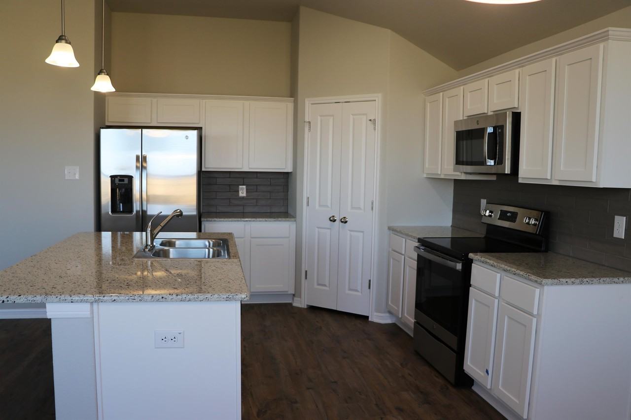 1059 Aurora Grove Bend #1 - Photo 6 of 22