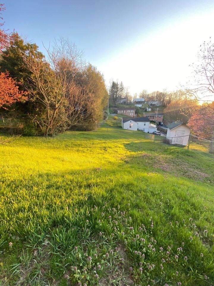 2724 Longview Ter #1 - Photo 3 of 17