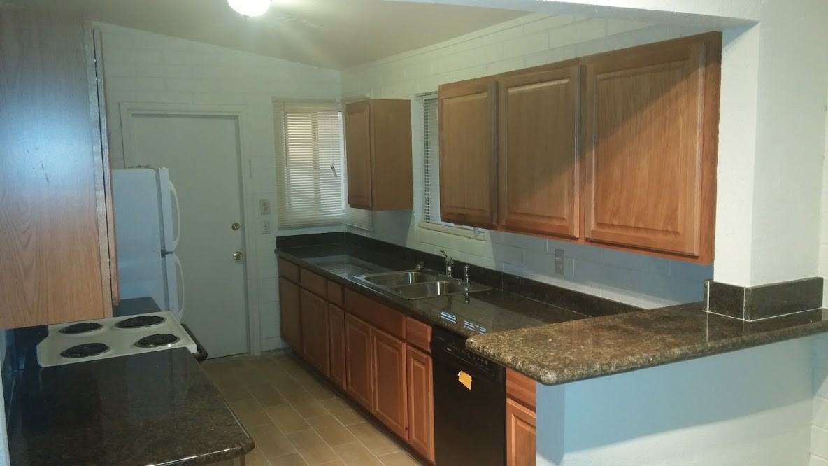 3927 East Cheery Lynn Road #2 - Photo 2 of 5