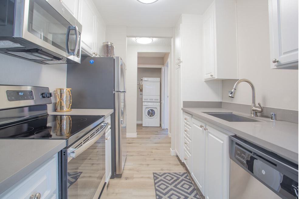 The Crossings Apartments - Photo 3 of 31