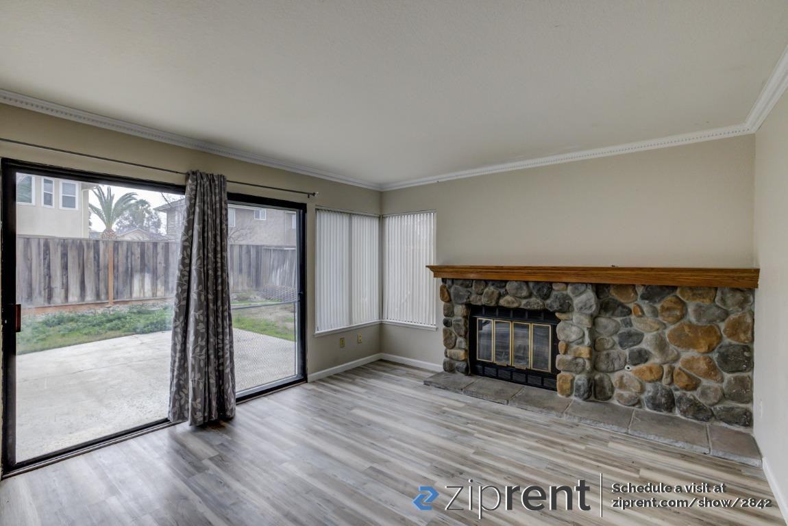 2170 Breaker Ct - Photo 3 of 21