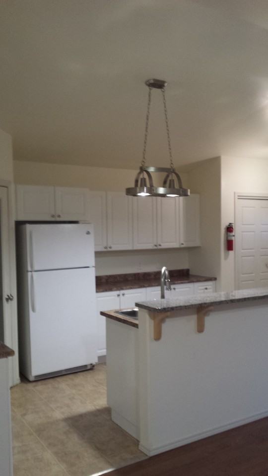 Regina Avenue - Photo 2 of 6