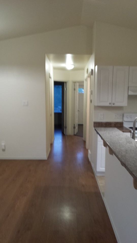 Regina Avenue - Photo 3 of 6