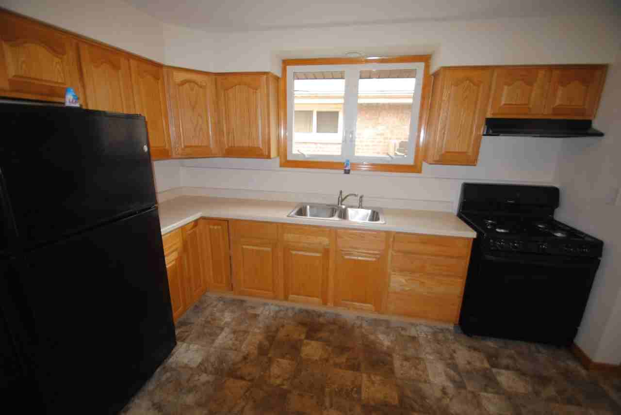 10142 S California Ave - Photo 3 of 5