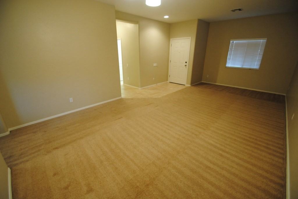 5313 W Glass Ln - Photo 3 of 19
