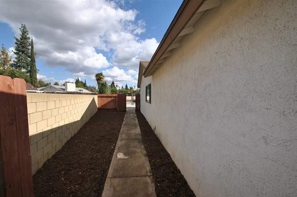 2815 Cll Sausalito - Photo 3 of 25