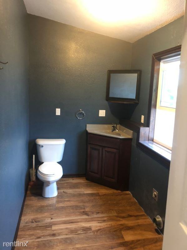 2346 3rd St Nw - Photo 2 of 9