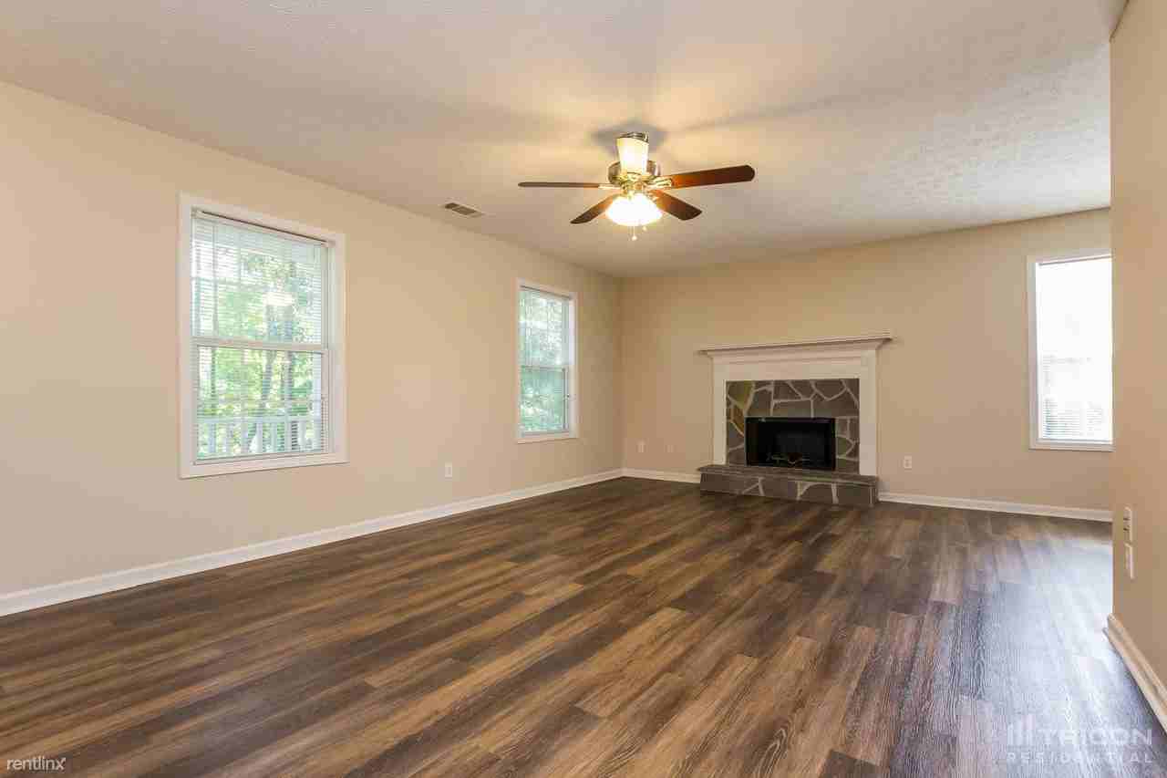 201 Marcliff Ct - Photo 3 of 16