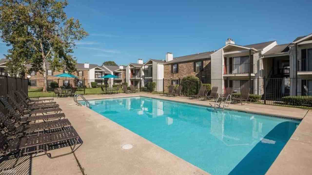 Landing Furnished Apartment Oakleigh Apartments - Photo 2 of 12
