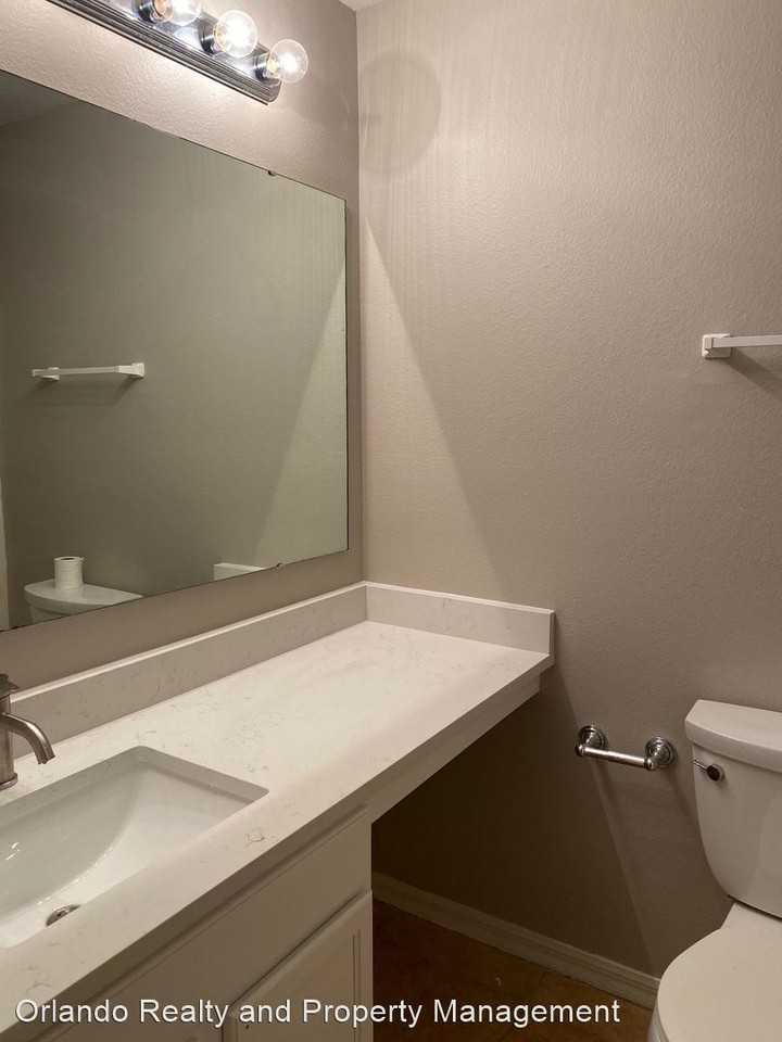 1123 Breezy Knoll St - Photo 2 of 16