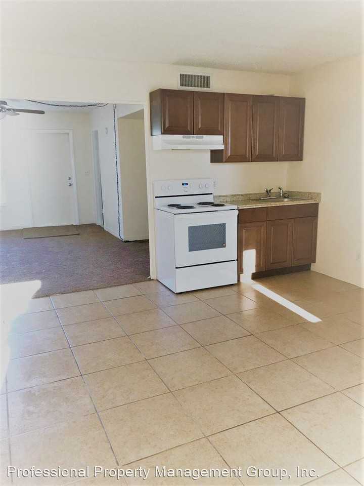 1517 Ocean Drive - Photo 2 of 12