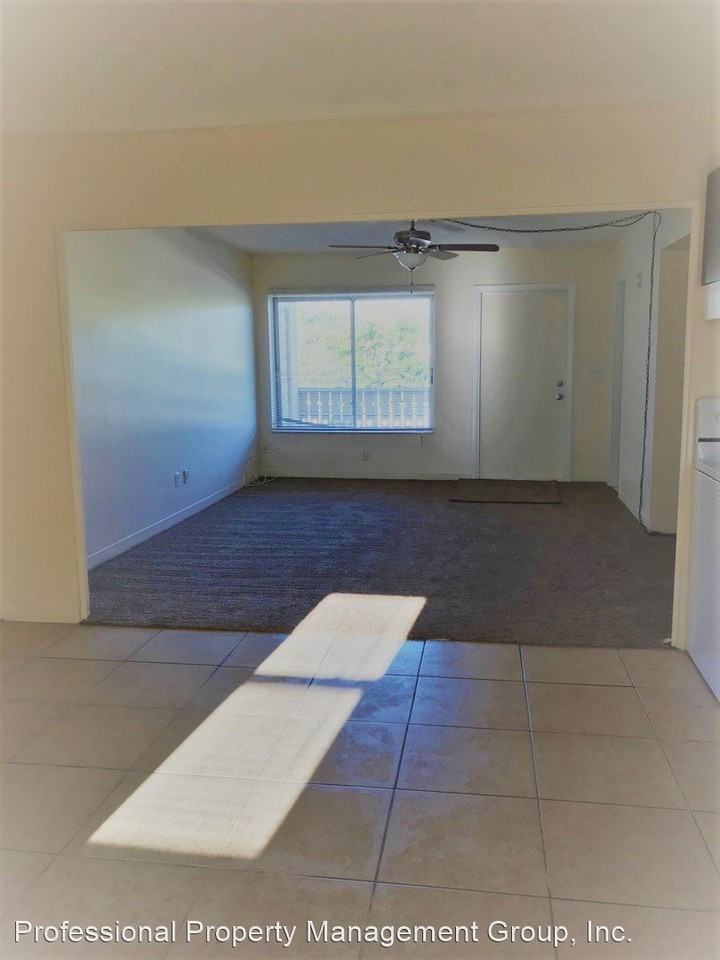 1517 Ocean Drive - Photo 3 of 12