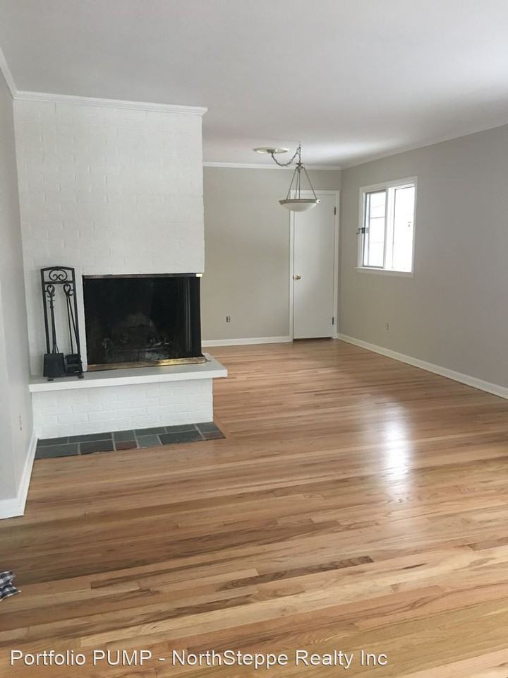 988 Hartford St - Photo 3 of 23