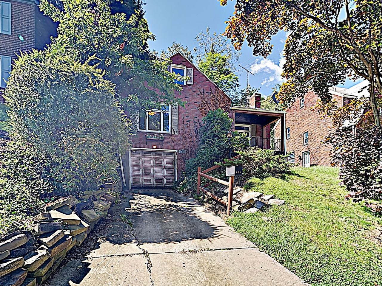 610 Cascade Rd - Photo 2 of 16