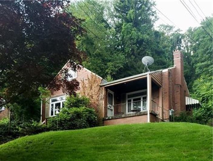 610 Cascade Rd - Photo 3 of 16