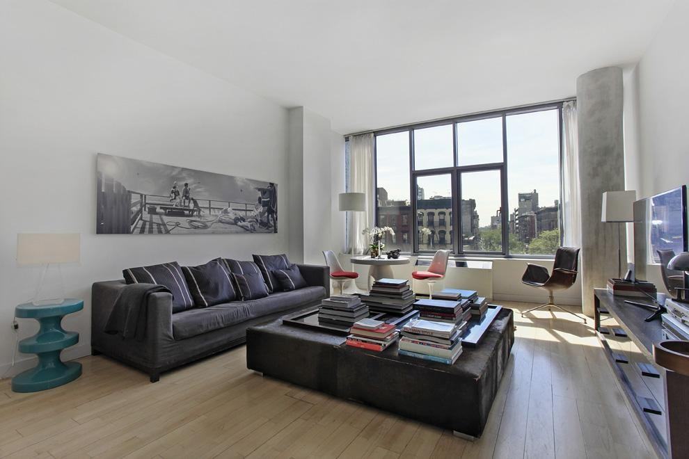 210 Lafayette St #4A