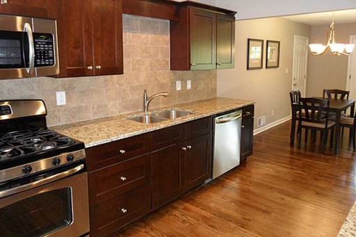 702 Burbank Dr SE - Photo 2 of 25