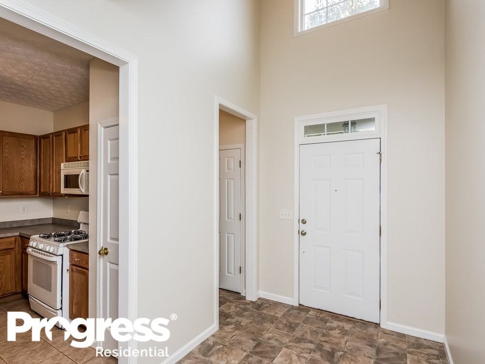 213 Diamond Valley Pass - Photo 2 of 17