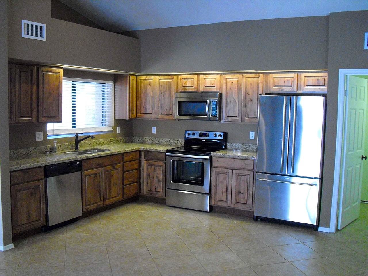 6014 W Grandview Rd - Photo 3 of 8