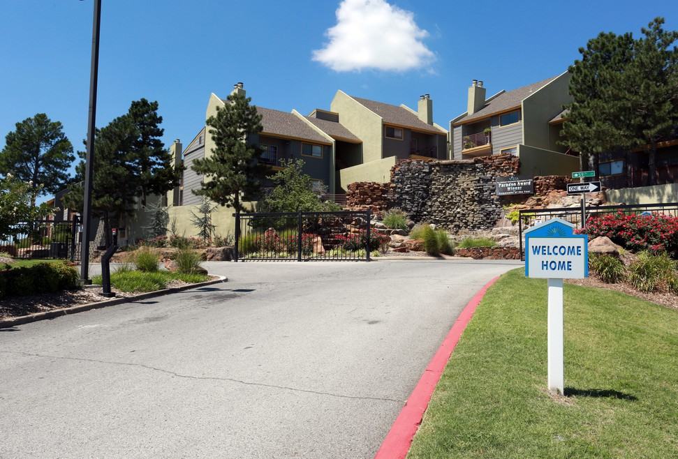 Vista Shadow Mountain Apartments 7952 E 60th Pl, Tulsa, OK 74145 Zumper