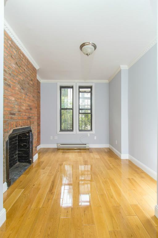529 E 6th St #2B - Photo 4 of 8