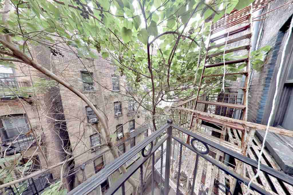 436 W 52nd St #8D - Photo 7 of 7