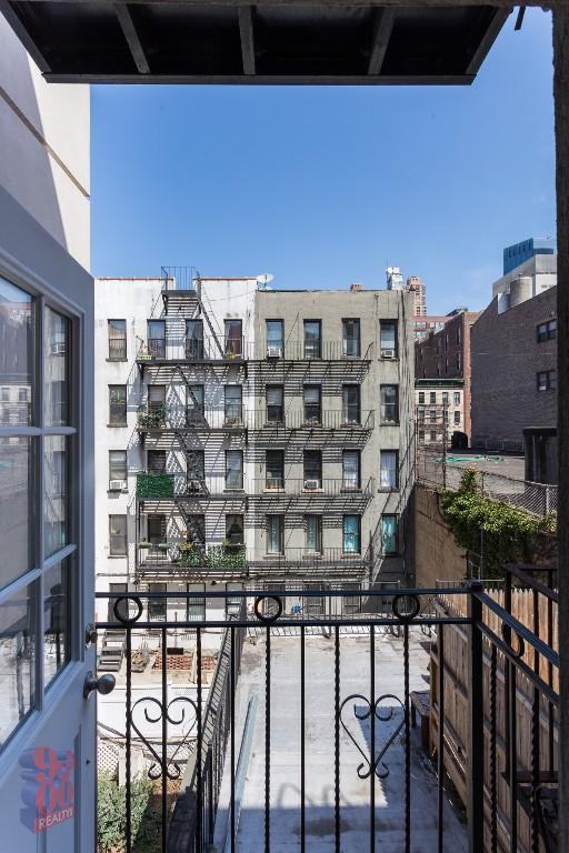 437 W 53rd St #A4 - Photo 6 of 7