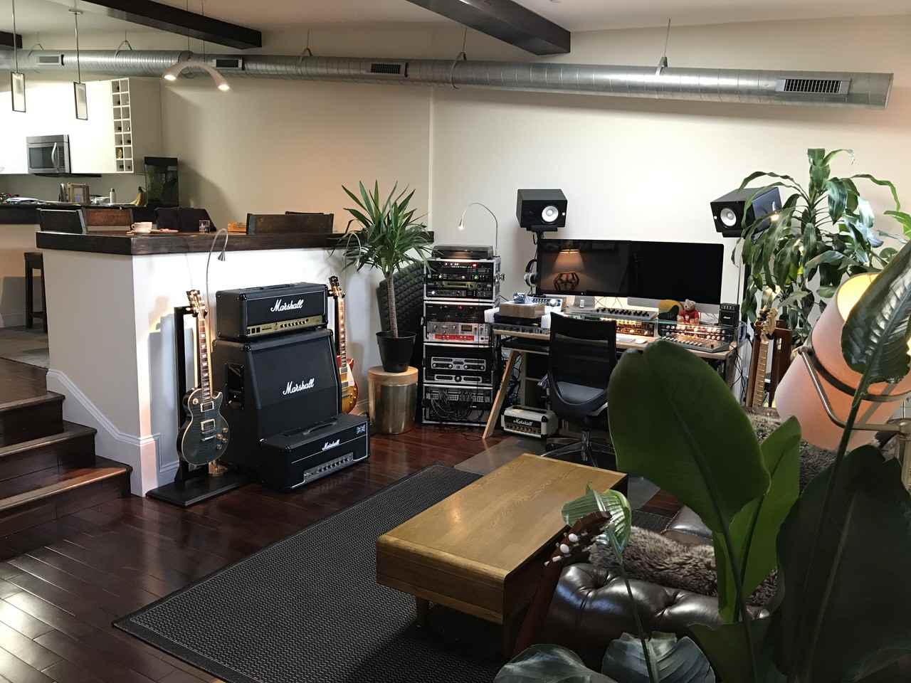 933 N Calvert St - Photo 3 of 27