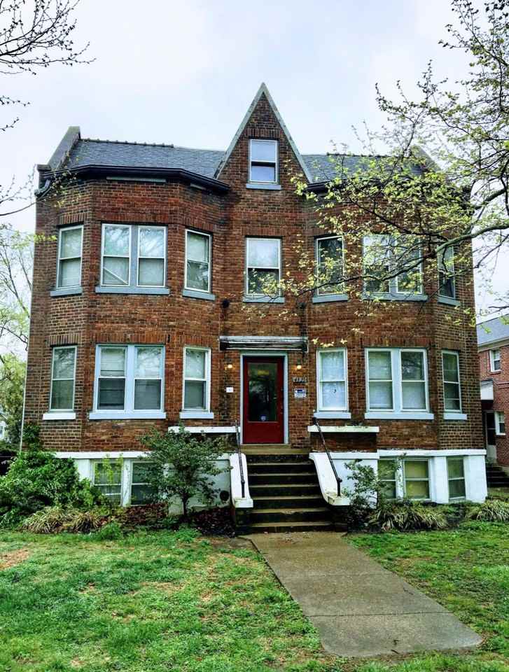 4321 Southern Parkway B3 B3, Louisville, KY 40214 Studio Apartment