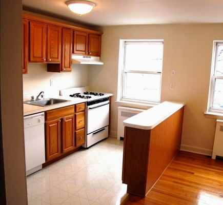 Maybrook Gardens - Photo 3 of 5