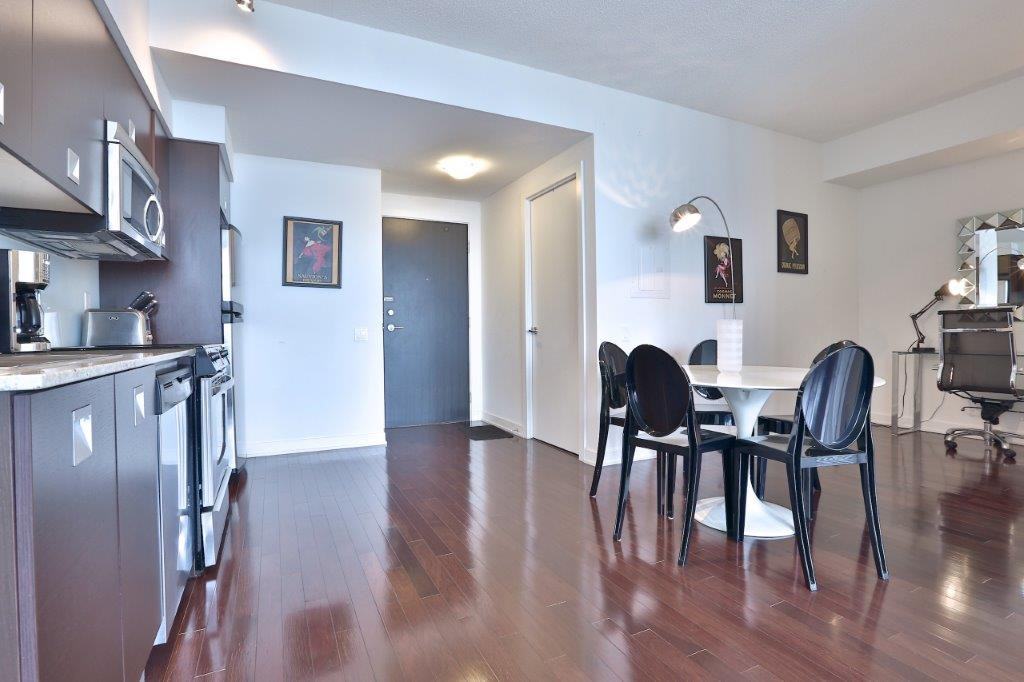 33 Charles Street East #3105 - Photo 4 of 20