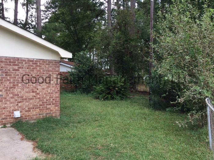 537 Aiken St - Photo 3 of 18