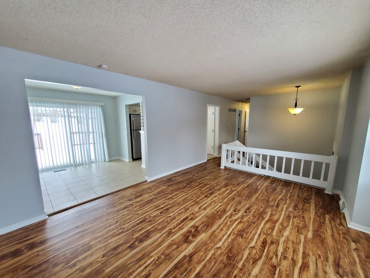 6924 Northwest Pleasant View Drive - Photo 2 of 23