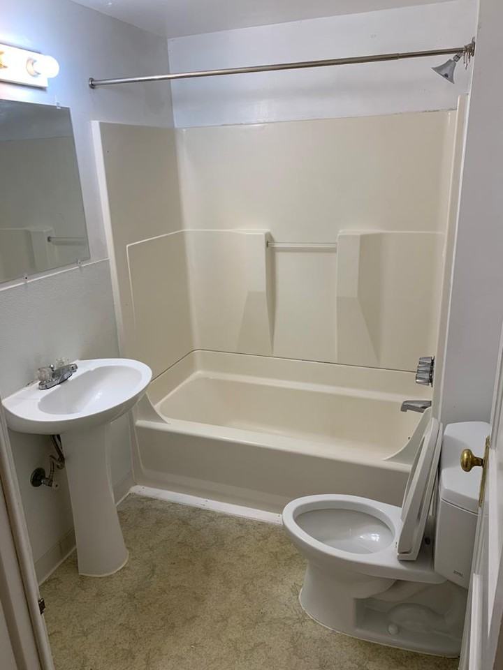 Green House - Photo 2 of 7