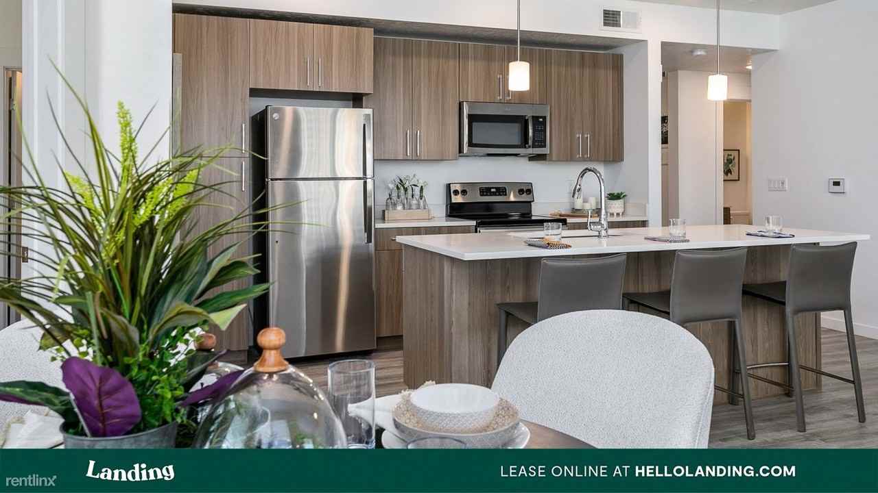 Landing Furnished Apartment Village East - Photo 3 of 50
