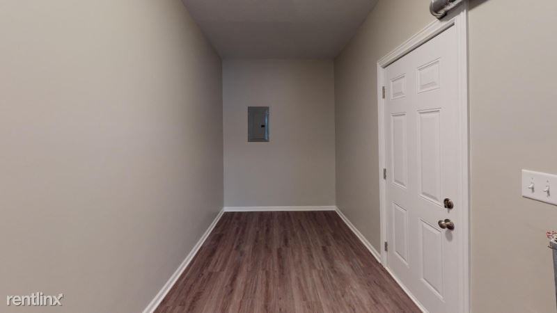 409 S Central St - Photo 2 of 7