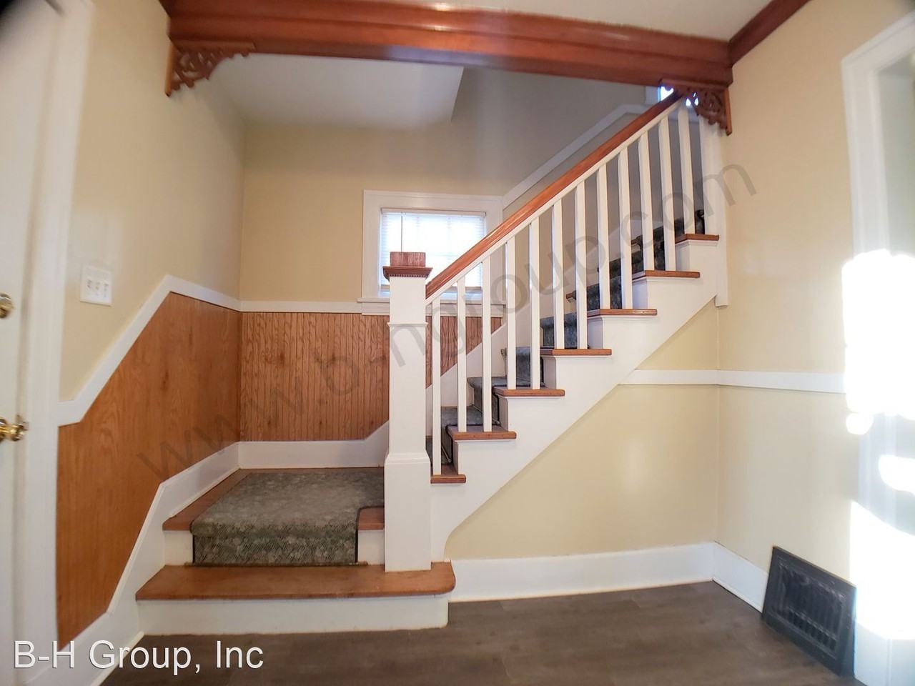 7419 16th Ave - Photo 3 of 36