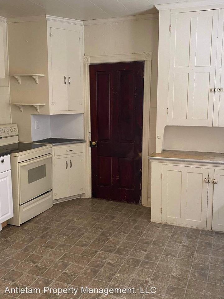 228 Ridge Avenue - Photo 3 of 19