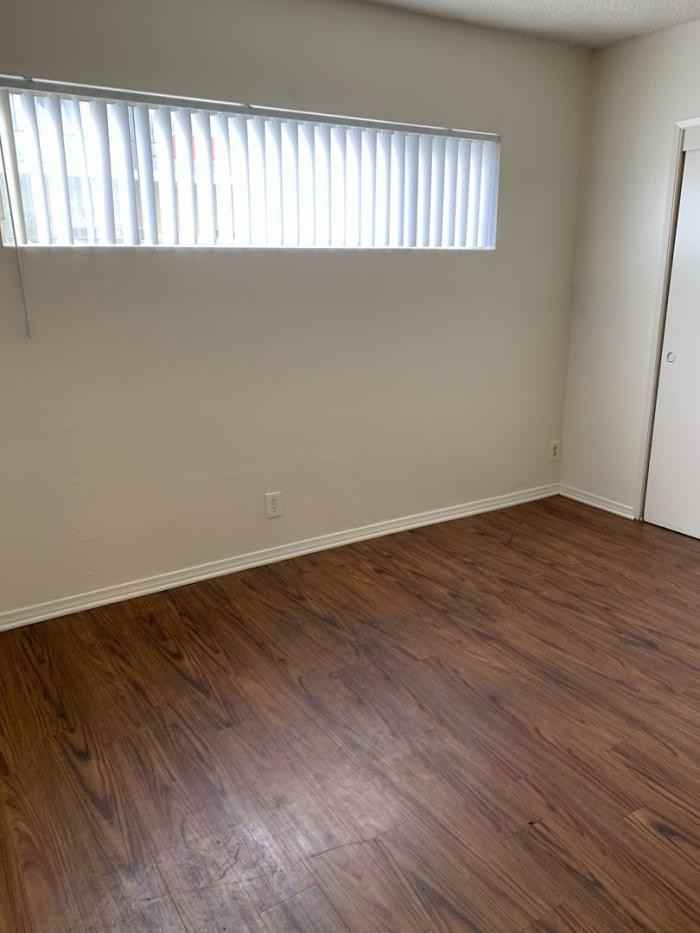 1627 W 206th St - Photo 3 of 17