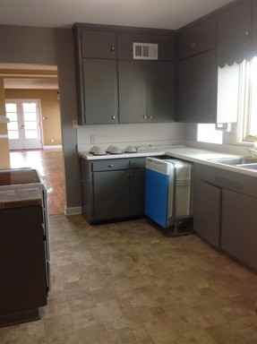 836 Douglas St - Photo 2 of 8