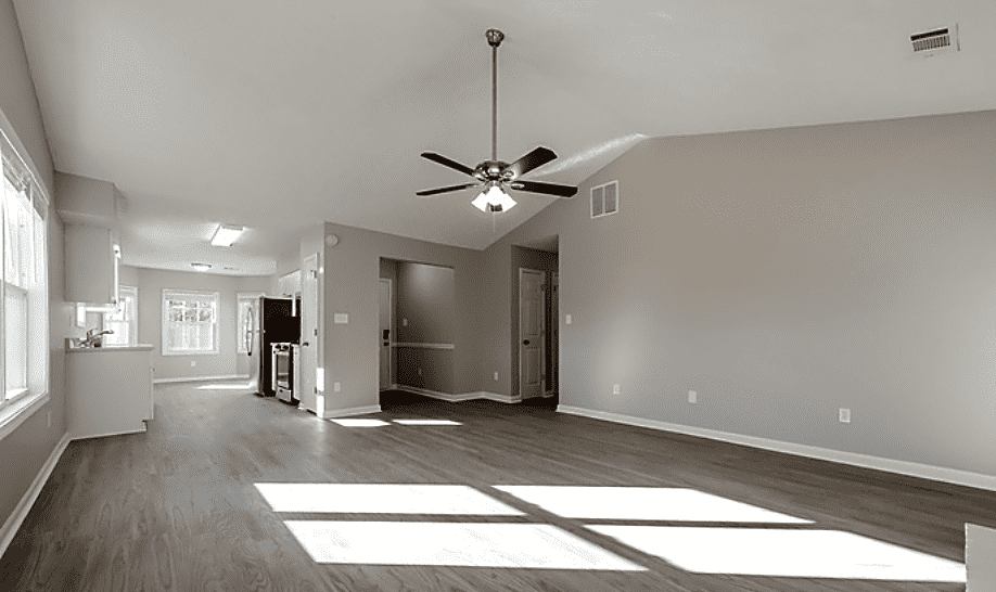 10442 Tara Pointe Dr - Photo 2 of 9