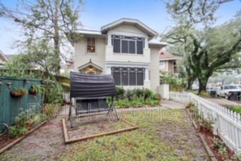 941 N Carrollton Ave - Photo 3 of 18