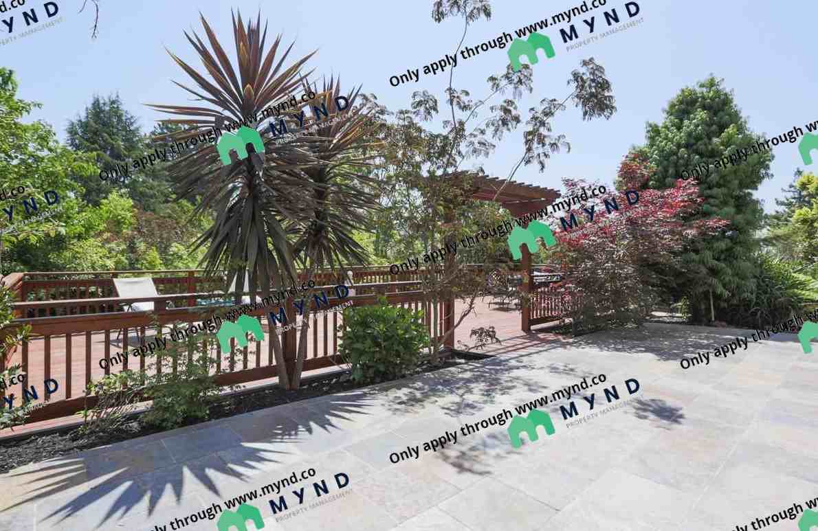 10820 Cameron Ave - Photo 2 of 5