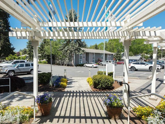 3009 Ne 57th Ave - Photo 2 of 27