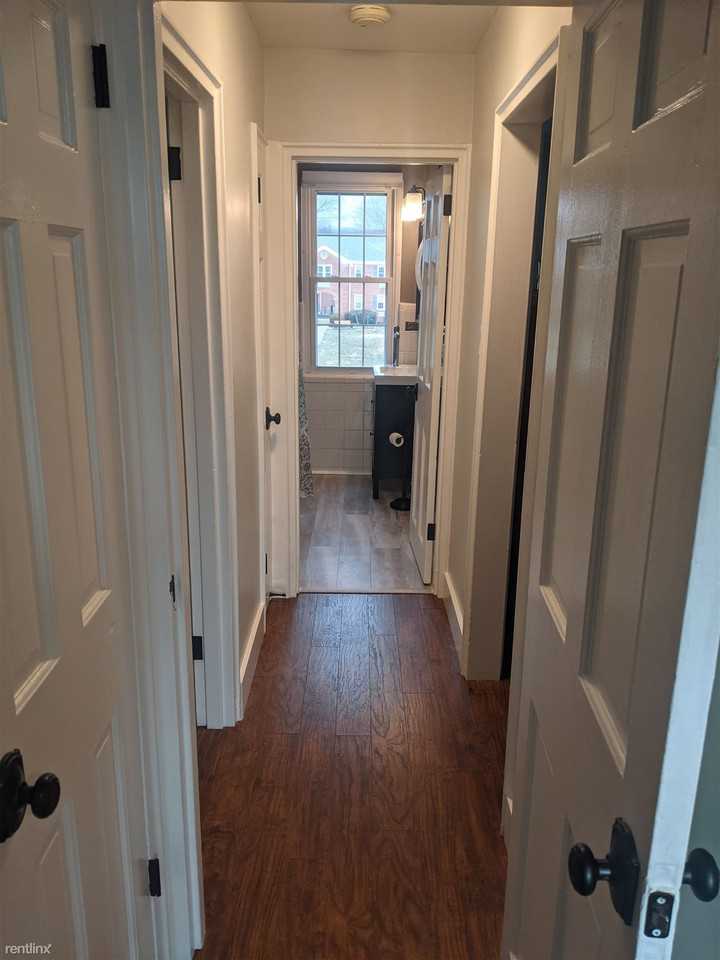 9 Auburn Ct #C - Photo 2 of 18