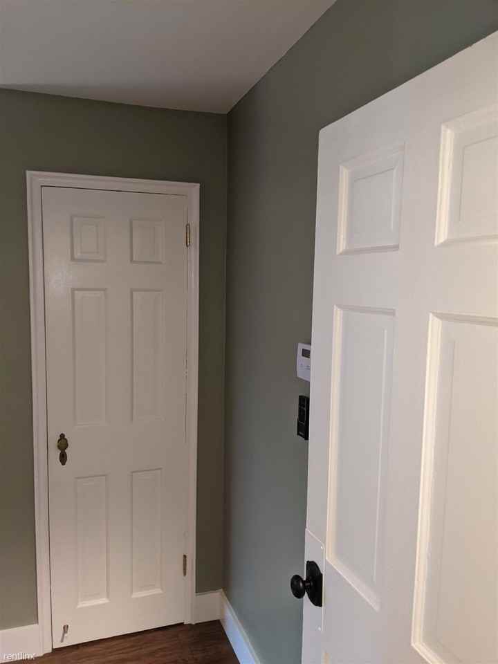 9 Auburn Ct #C - Photo 3 of 18