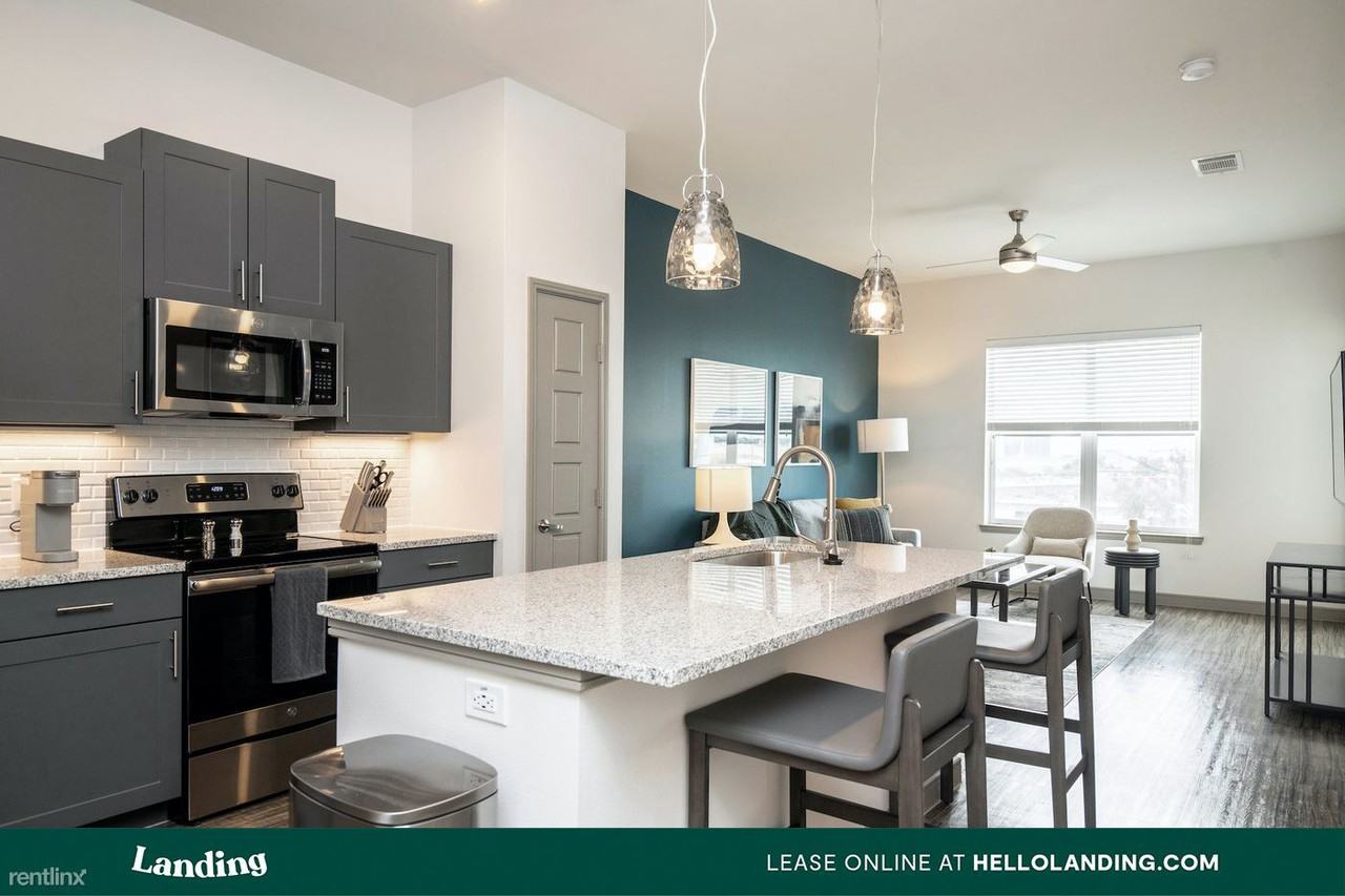 Landing Furnished Apartment Centric Gateway - Photo 2 of 50