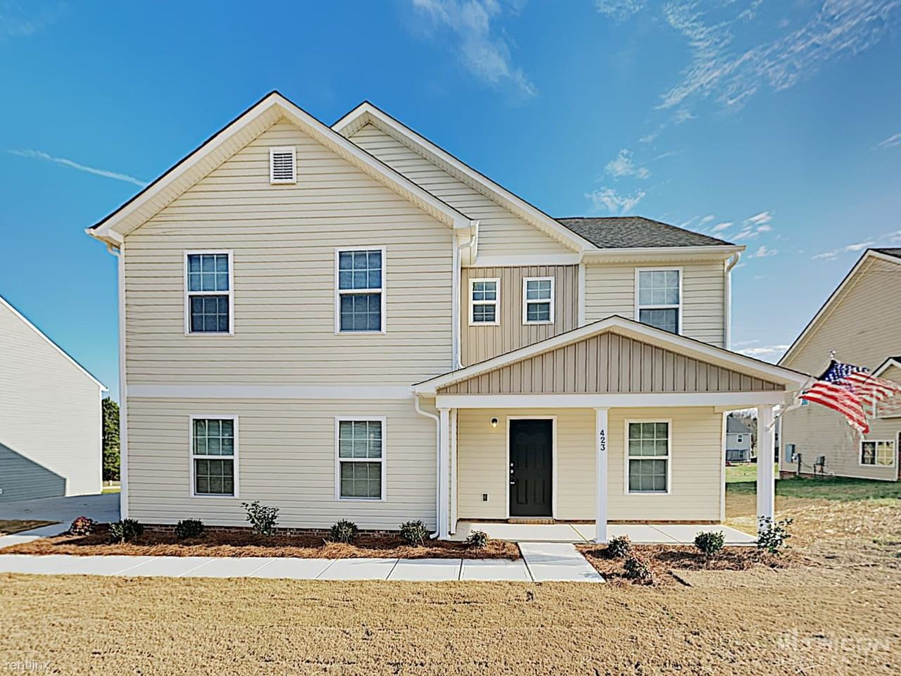 423 Oakleigh Ln - Photo 2 of 16